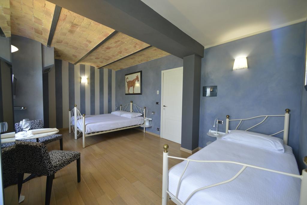 Bed and Breakfast Cascina San Michele Costigliole d'Asti Zimmer foto